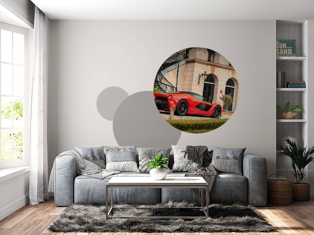 Ferrari laFerrari bij luxe villa