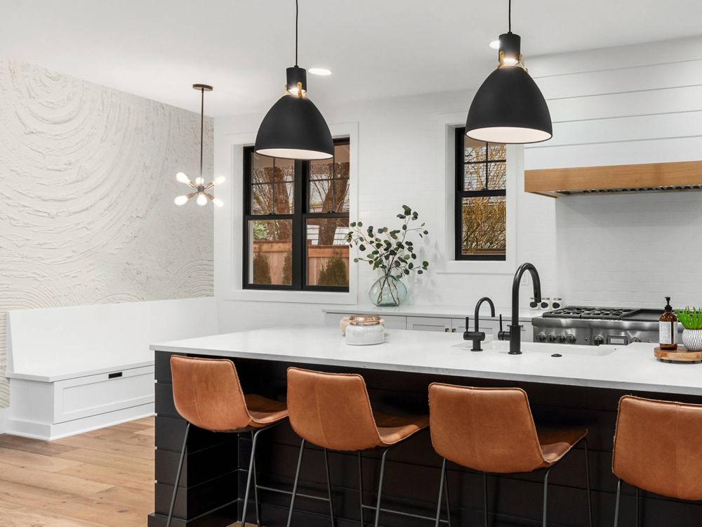 Organische vormen en lijnen in off white