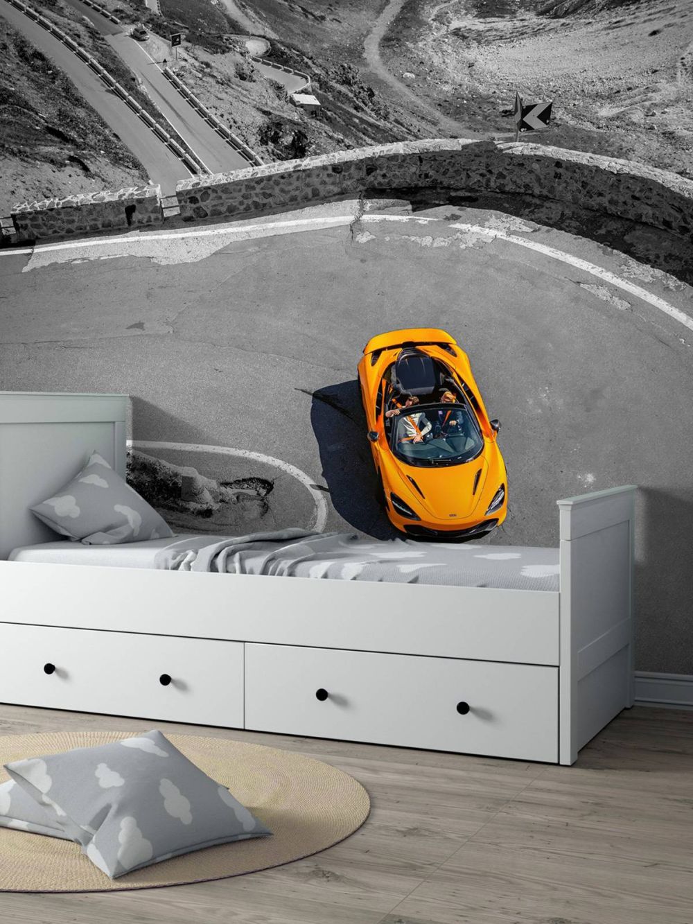 McLaren op Stelviopas - spotcolor